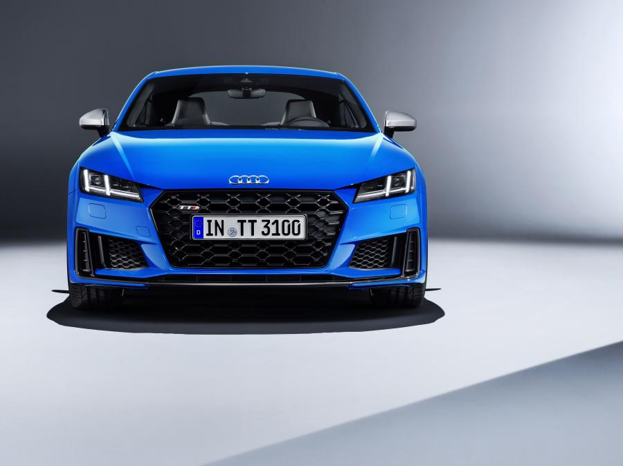  Audi TTS Coupe (8S) 2018 года  (WW) (фото 1 из 254)